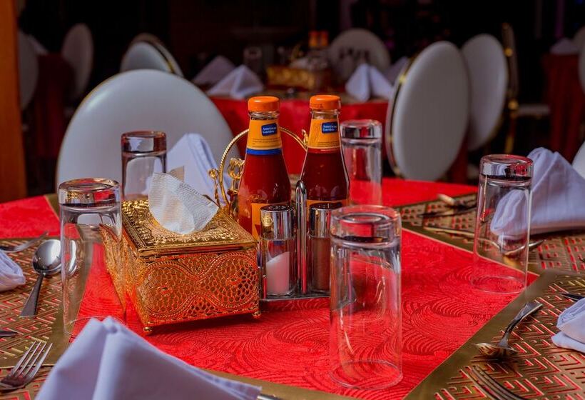 Отель Gr Comfort