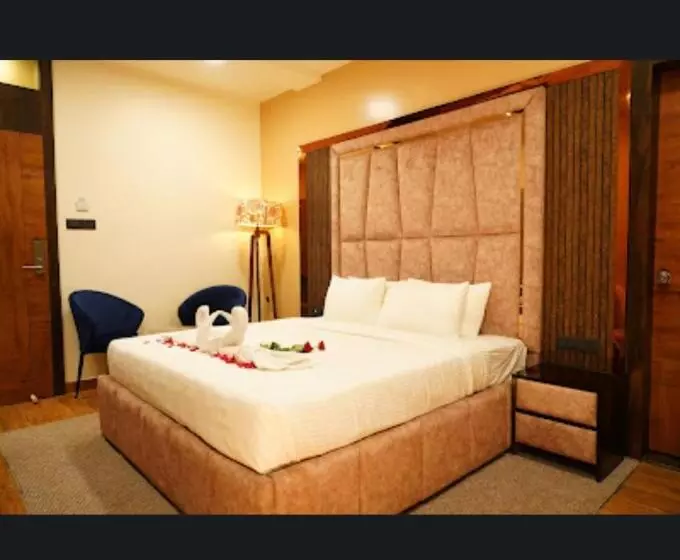 ホテル Lavish Inn