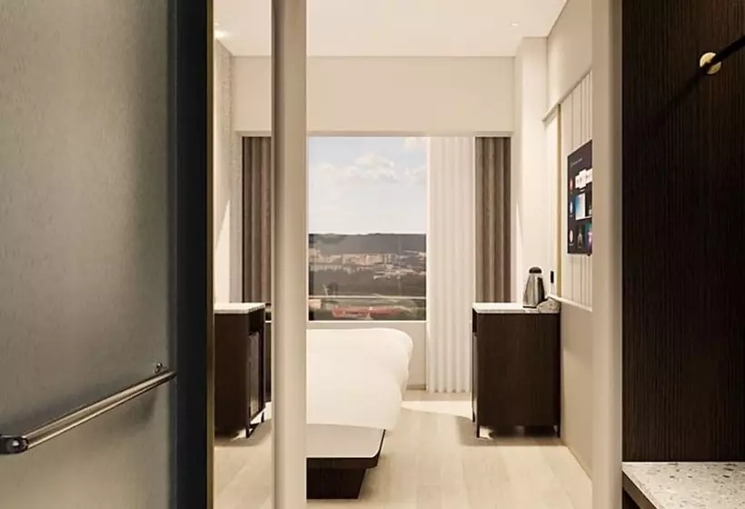 ホテル Santika Lahat