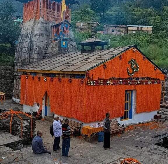 Пансион Aditya Guest House And Restaurant