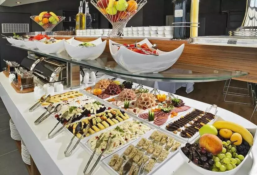 تختخواب و صبحانه Tan Otel