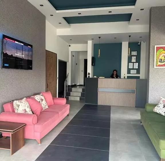 تختخواب و صبحانه Tan Otel