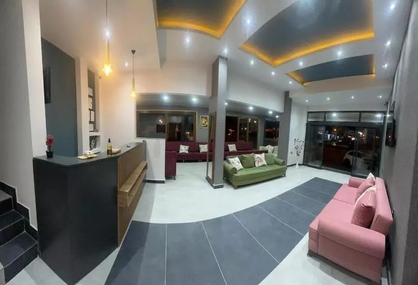 تختخواب و صبحانه Tan Otel