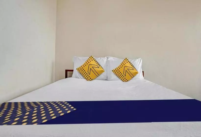 ホテル Spot On Yash Lodge