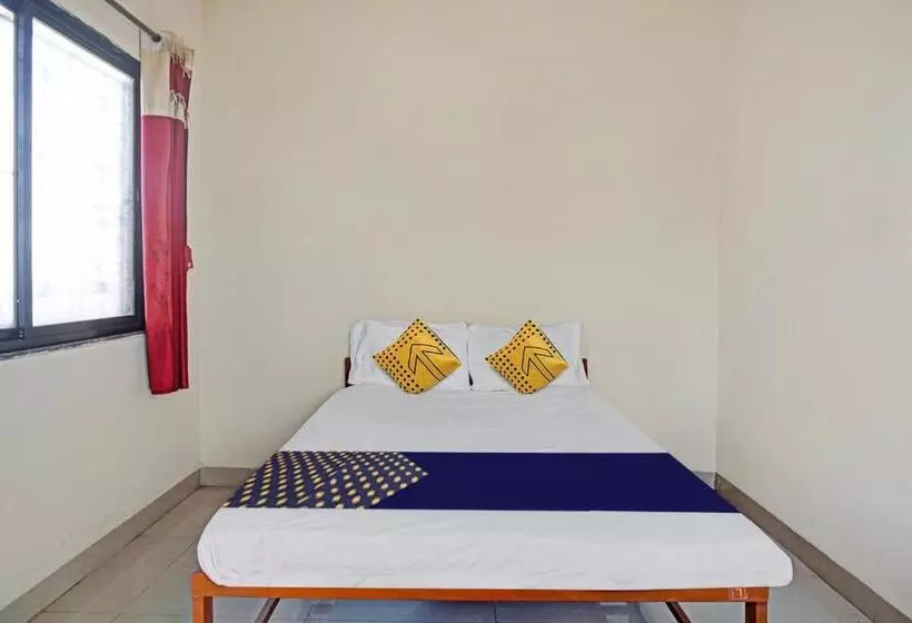 ホテル Spot On Yash Lodge