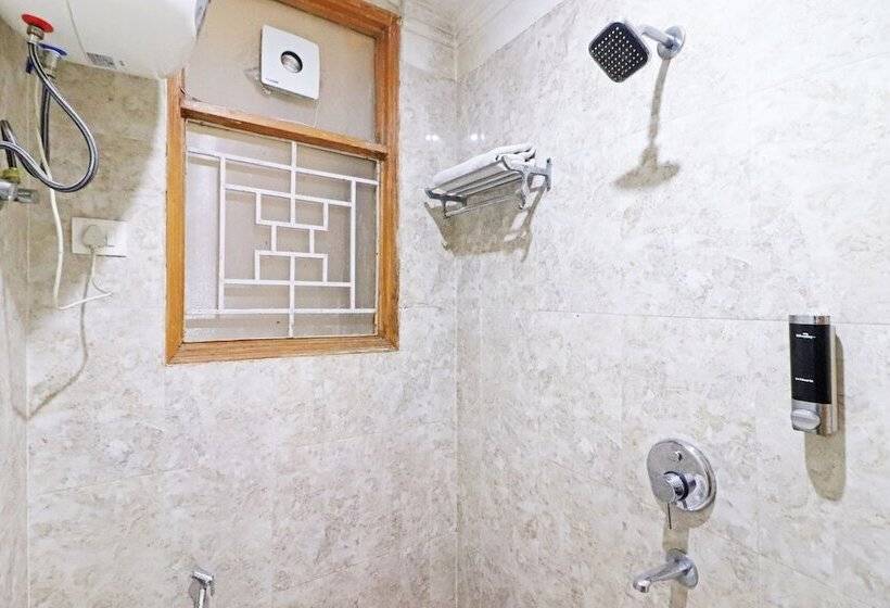 ホテル Trendy Residency