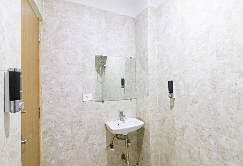 ホテル Trendy Residency