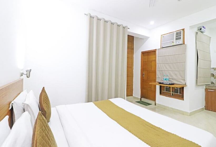 ホテル Trendy Residency