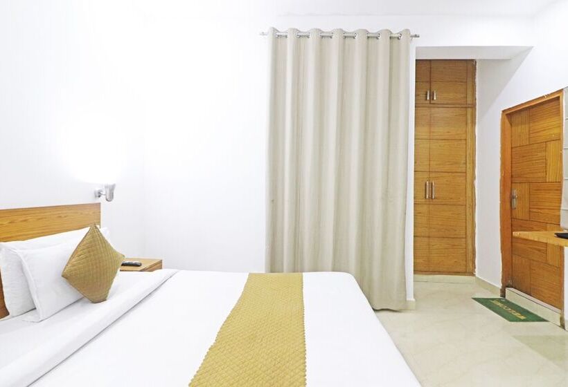 ホテル Trendy Residency