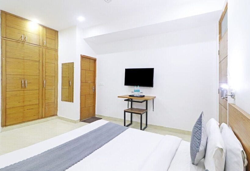 ホテル Trendy Residency