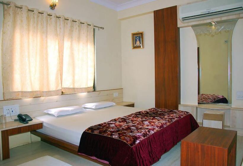 The Sky Comfort Hotel Shri Vithalesh