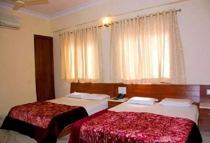 The Sky Comfort Hotel Shri Vithalesh