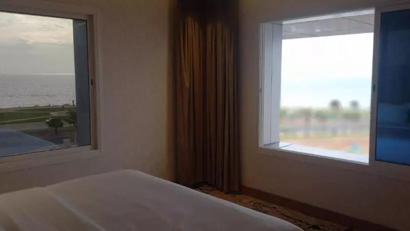 فندق حياة تاون 2