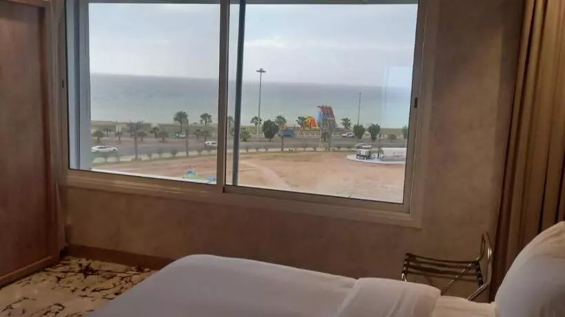 فندق حياة تاون 2