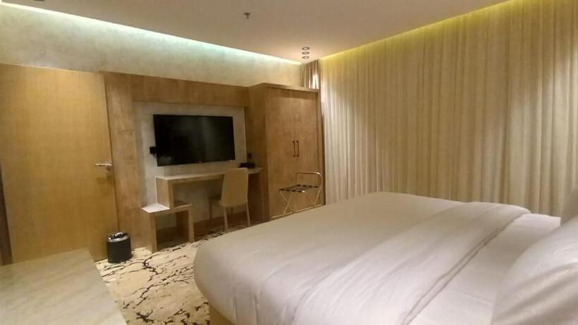 فندق حياة تاون 2