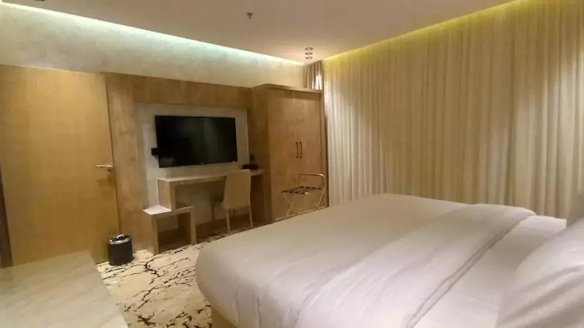 فندق حياة تاون 2