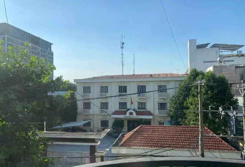 هتل کپسول Start House Capsule 5 Min Walk To The Airport