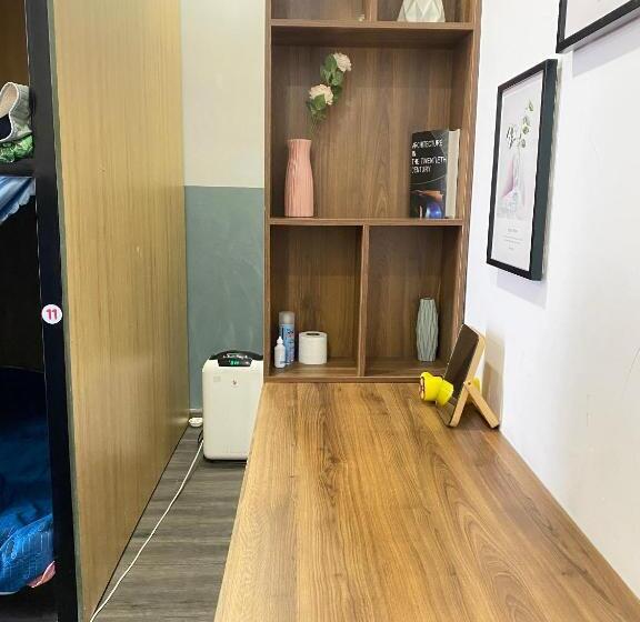 هتل کپسول Start House Capsule 5 Min Walk To The Airport