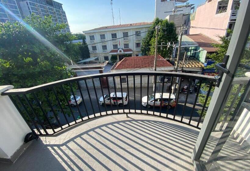 هتل کپسول Start House Capsule 5 Min Walk To The Airport