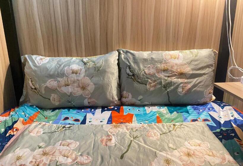 هتل کپسول Start House Capsule 5 Min Walk To The Airport