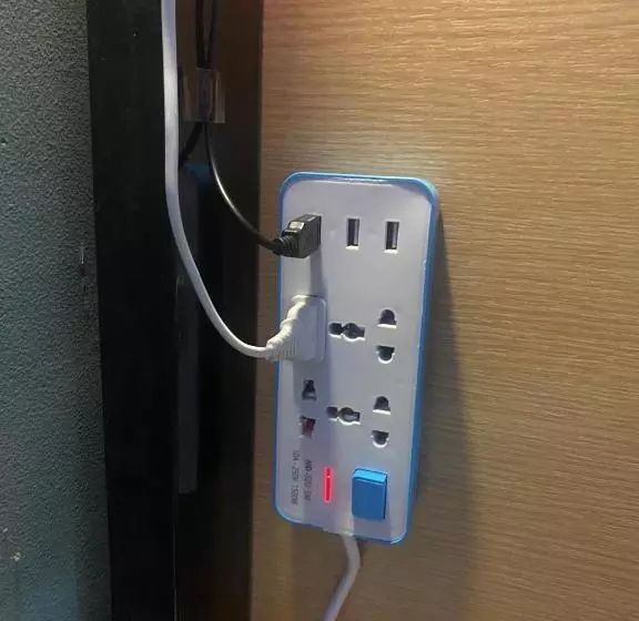 هتل کپسول Start House Capsule 5 Min Walk To The Airport