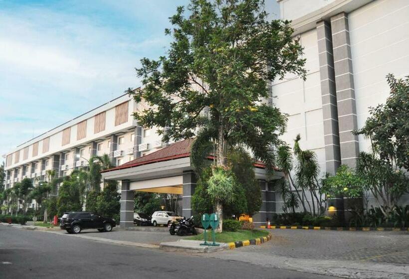 Hotel Lorin Dwangsa Solo