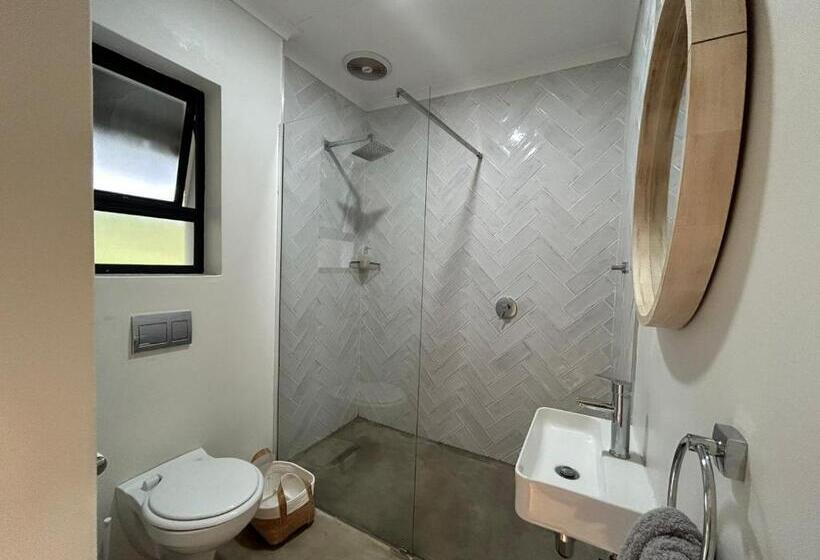 هتل Clearwater Farm Venue