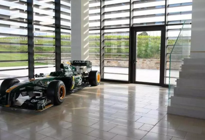 ホテル Foresteria Castorani