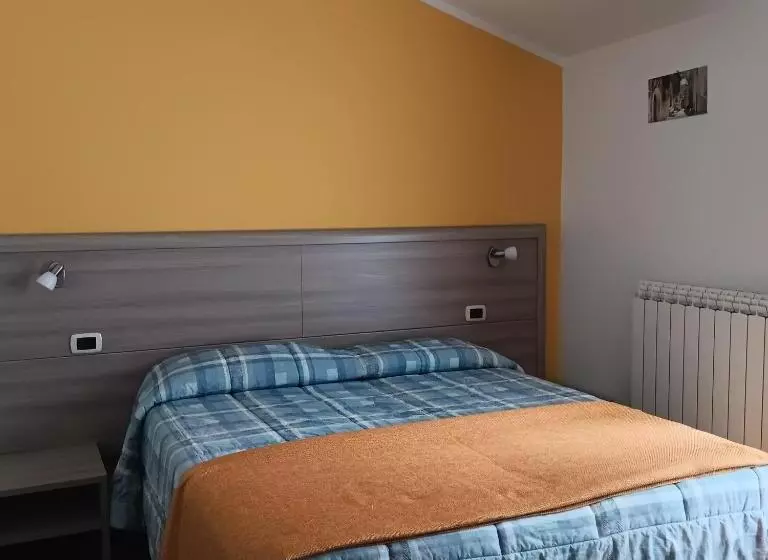 ホテル Agriturismo Il Tuccanese Di Russo Gerardo