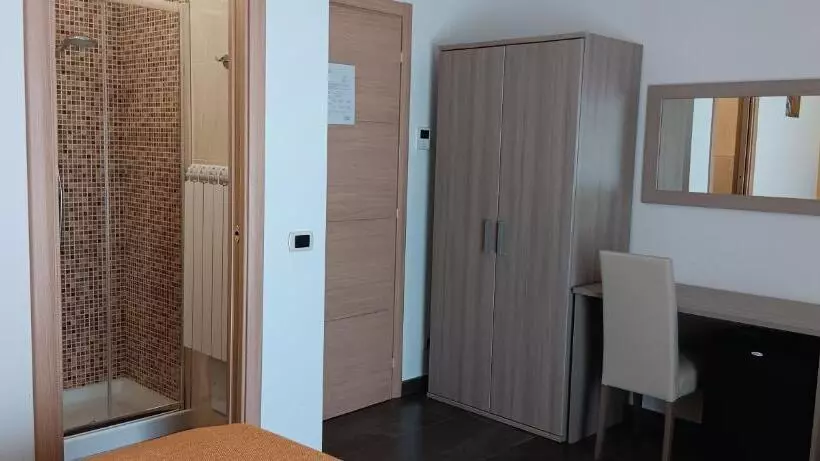 ホテル Agriturismo Il Tuccanese Di Russo Gerardo