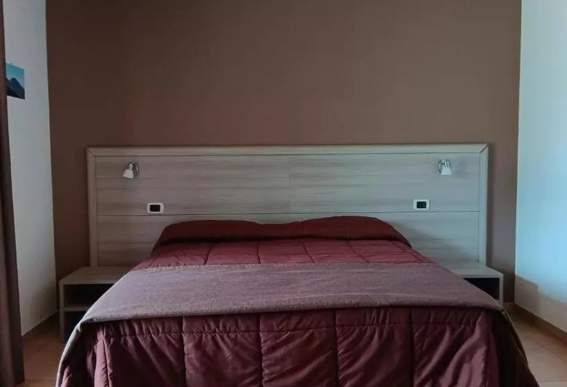 ホテル Agriturismo Il Tuccanese Di Russo Gerardo