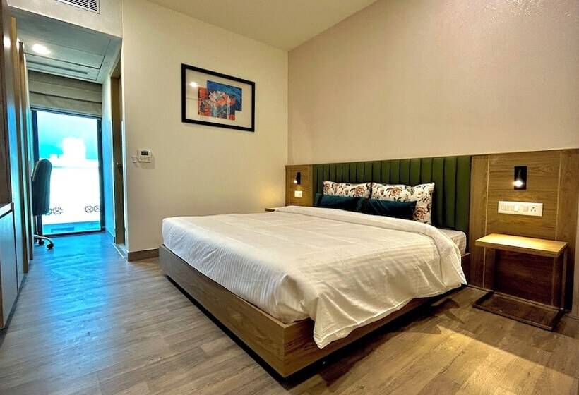 Hotel Limon & Banquet Sector 29, Gurgaon