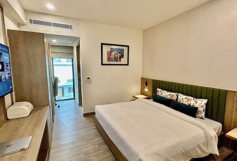 Hotel Limon & Banquet Sector 29, Gurgaon