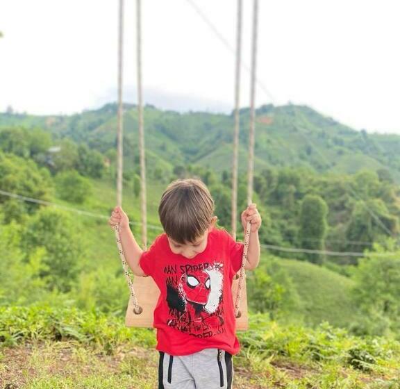 بنسيون Mira Bungalov