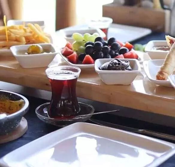 Seren Otel çeşme