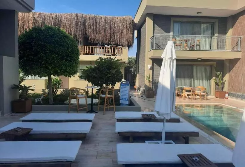 Seren Otel çeşme