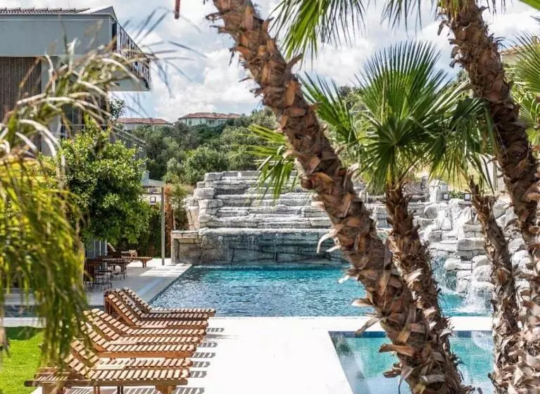 Seren Otel çeşme
