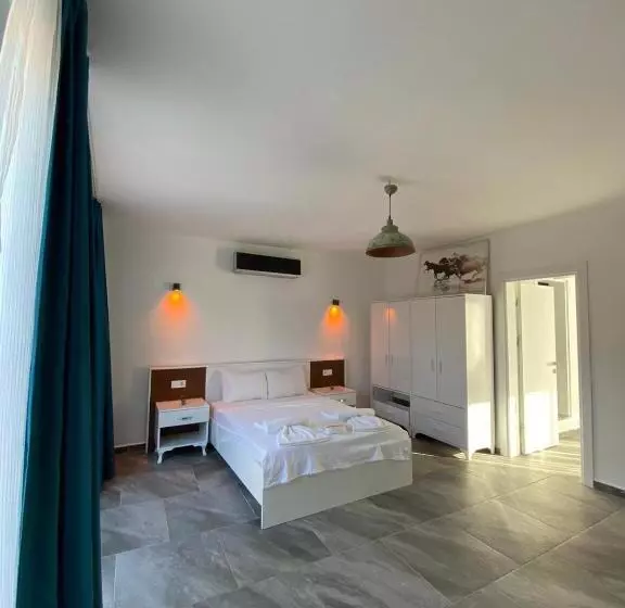Seren Otel çeşme
