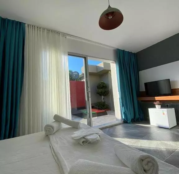 Seren Otel çeşme