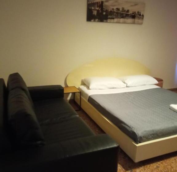 تختخواب و صبحانه Camere King