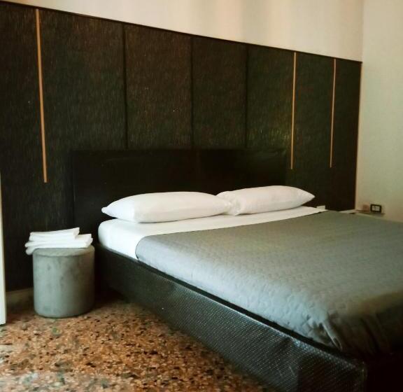 تختخواب و صبحانه Camere King