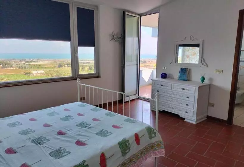 Aamiaismajoitus (B&B) Le Finestre Sul Mare