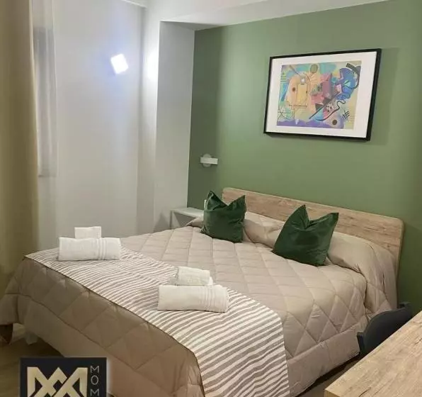 Moma B&b