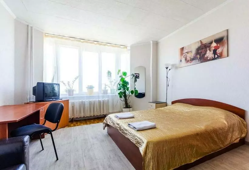 Hostel 95