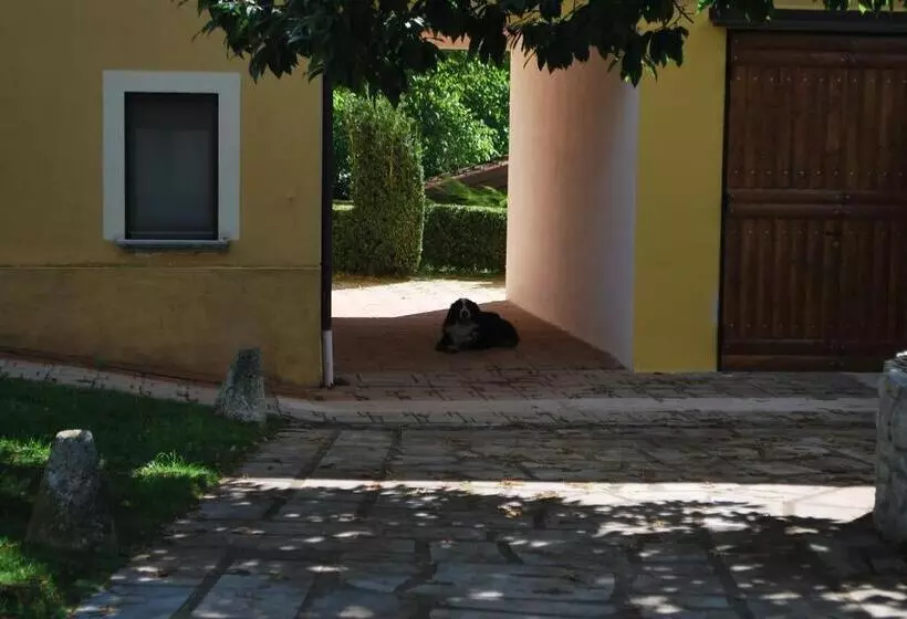 ホテル Agriturismo Roseto