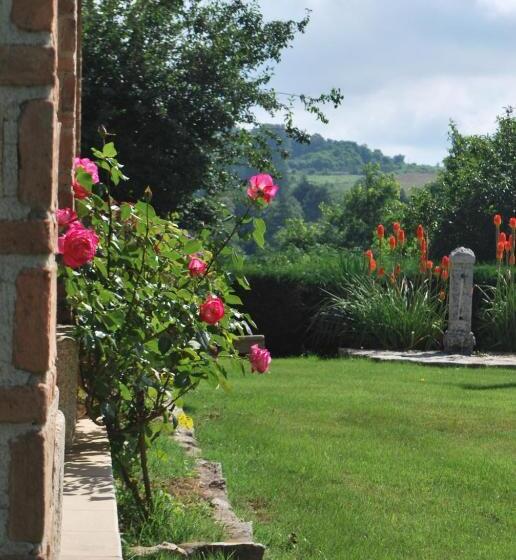 فندق Agriturismo Roseto