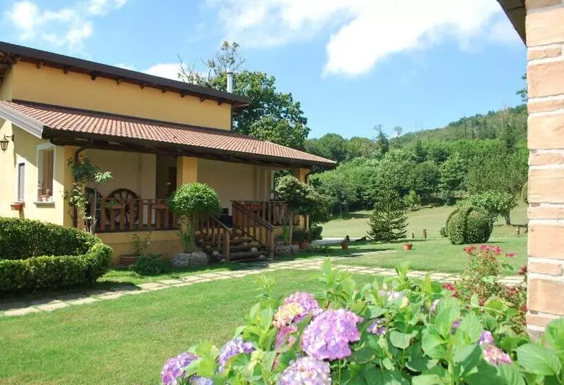 ホテル Agriturismo Roseto
