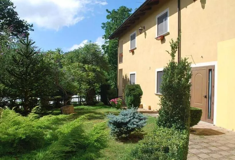 ホテル Agriturismo Roseto