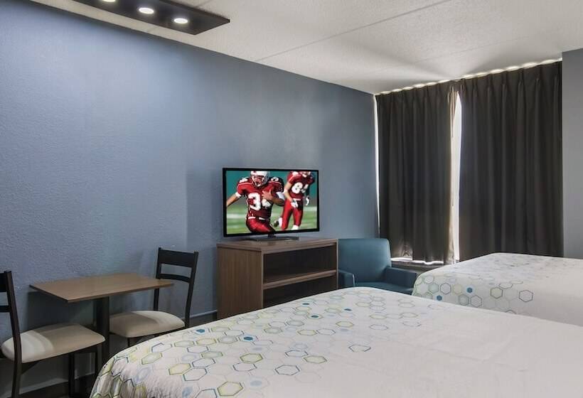 Otel Hometowne Studios By Red Roof And Conference Center Chicago N Aurora Naperville