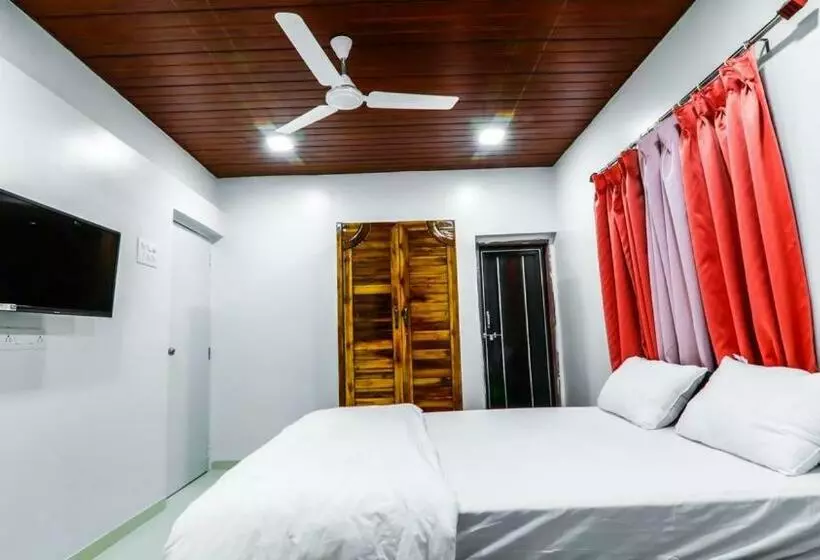 Hotelli Kaas Woods Resort, Satara